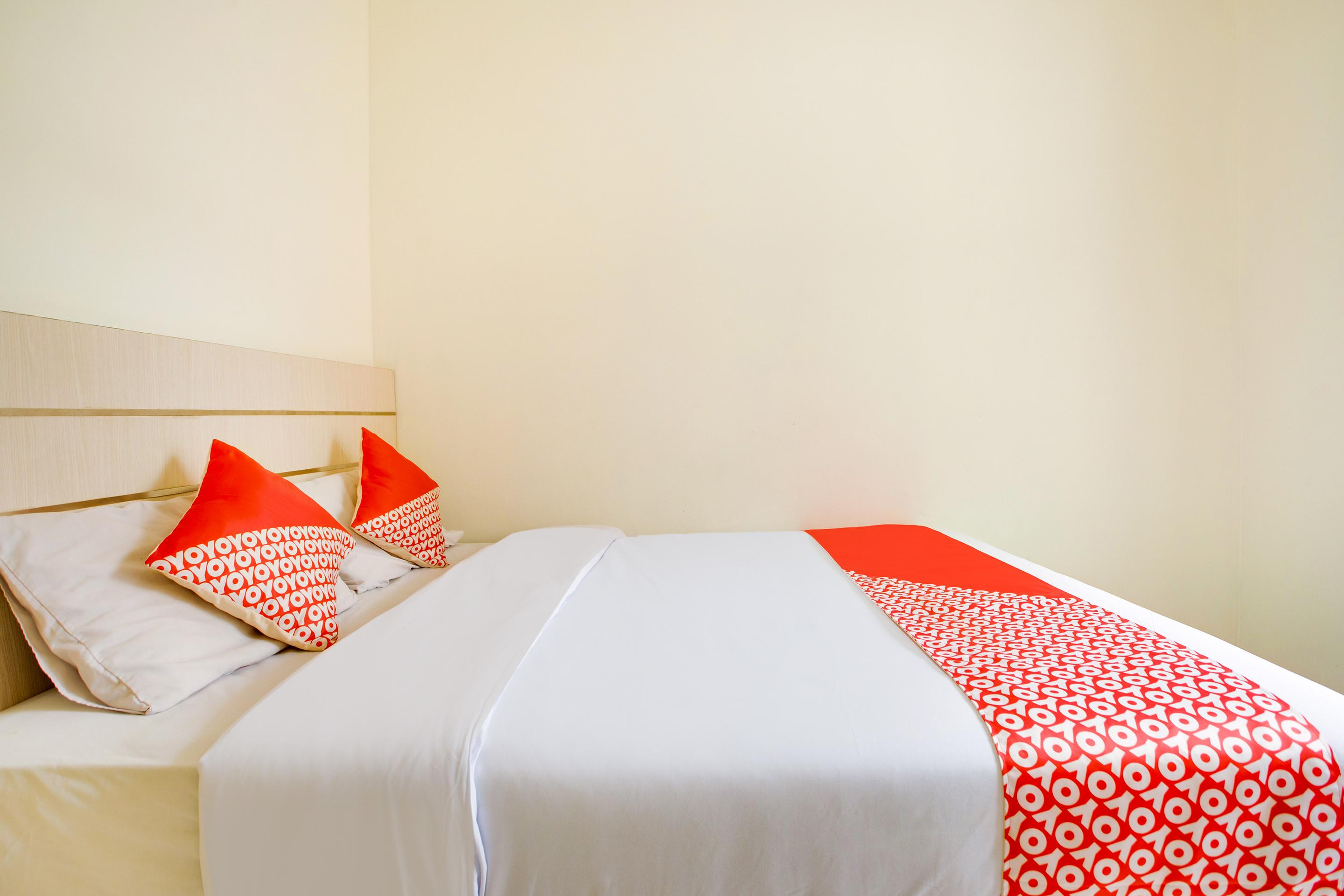 Reddoorz @ Hotel Arimbi Dewi Sartika Baru Bandung Exterior photo