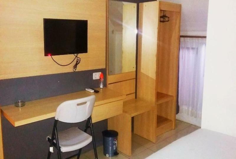 Reddoorz @ Hotel Arimbi Dewi Sartika Baru Bandung Exterior photo